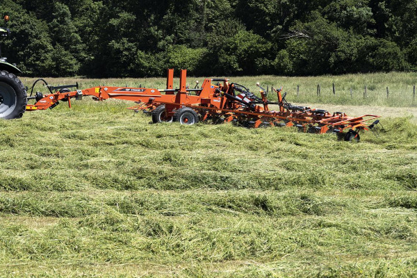 Kuhn | GF 1003 T Series | Model GF 10803 T for sale at Wellington Implement, Ohio