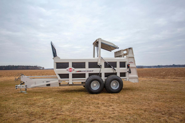 Kuhn | Hydraulic Push Manure Spreaders | HP 150 & 160 for sale at Wellington Implement, Ohio