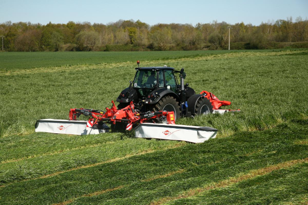 Kuhn GMD 10030 for sale at Wellington Implement, Ohio