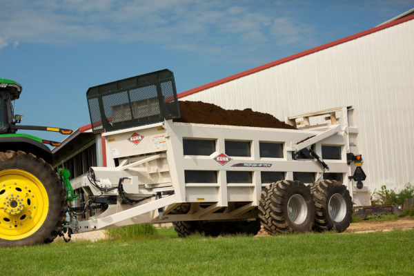 Kuhn HP 170M Trailer Vertical for sale at Wellington Implement, Ohio