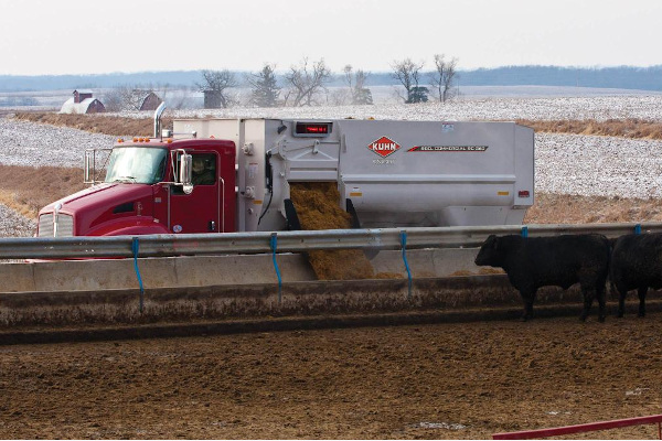 Kuhn RC 260 Truck for sale at Wellington Implement, Ohio