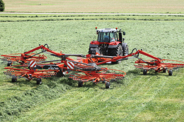 Kuhn | Rakes  | Rotary Rakes for sale at Wellington Implement, Ohio