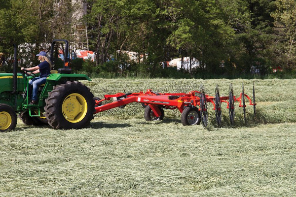 Kuhn | Wheel Rakes | SR 100 GII Series for sale at Wellington Implement, Ohio