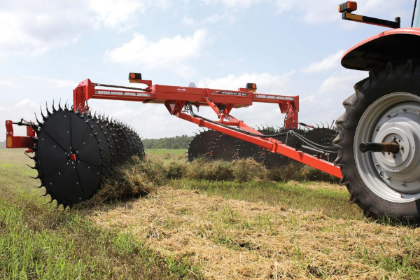 Kuhn | Wheel Rakes | SR 800 Series for sale at Wellington Implement, Ohio