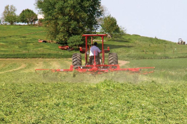 Kuhn | Hay and Forage Tools | Tedders for sale at Wellington Implement, Ohio