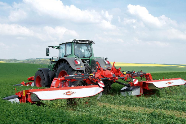 Kuhn | Mower Conditioners | Triple Mower Conditioners for sale at Wellington Implement, Ohio