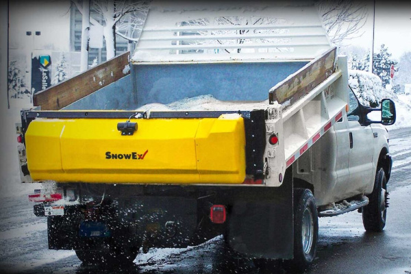 SnowEx | Tailgate Spreader | V-MAXX™ SP-2400 for sale at Wellington Implement, Ohio